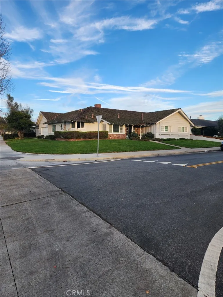 1260 Somerset Newport Beach, CA 92660