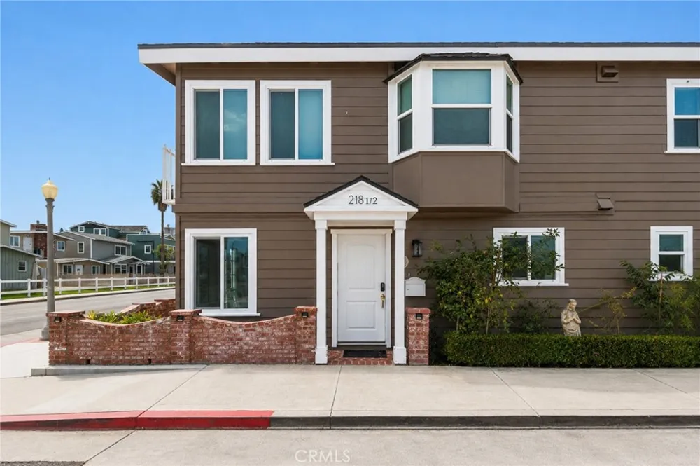 218 E Balboa #1/2 Newport Beach, CA 92661