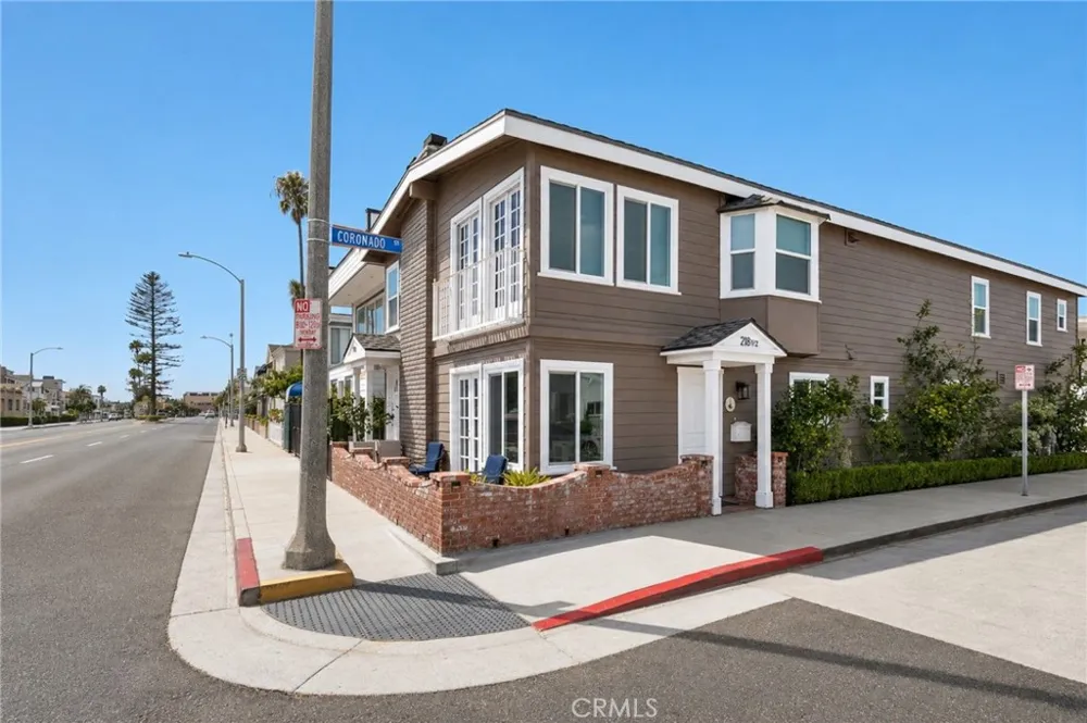 218 E Balboa #1/2 Newport Beach, CA 92661