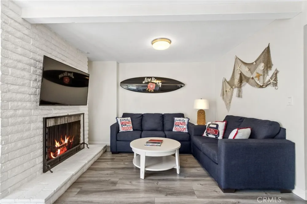 218 E Balboa #1/2 Newport Beach, CA 92661