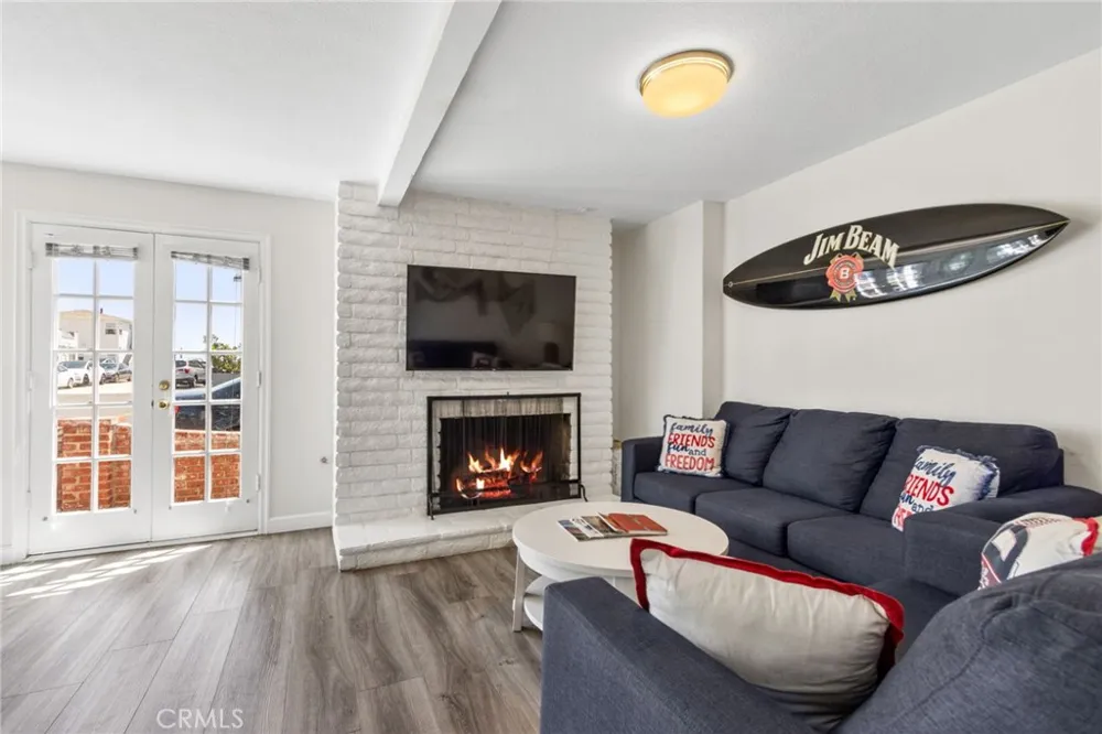 218 E Balboa #1/2 Newport Beach, CA 92661