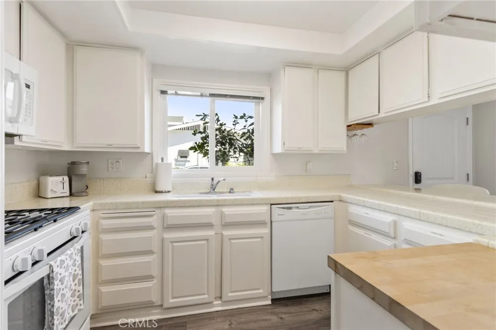 218 E Balboa #1/2 Newport Beach, CA 92661