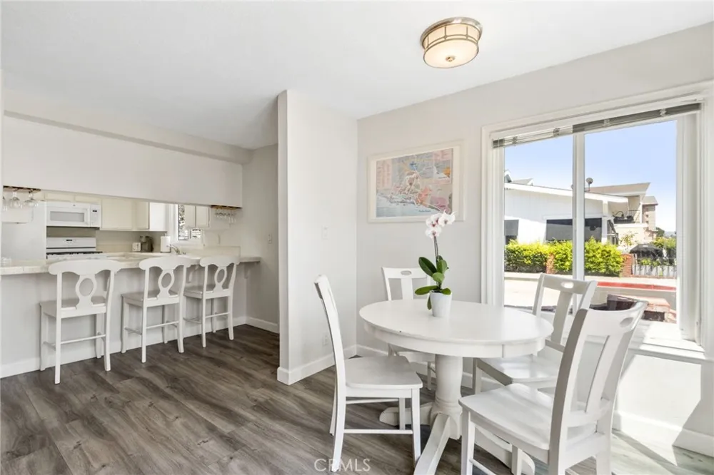 218 E Balboa #1/2 Newport Beach, CA 92661