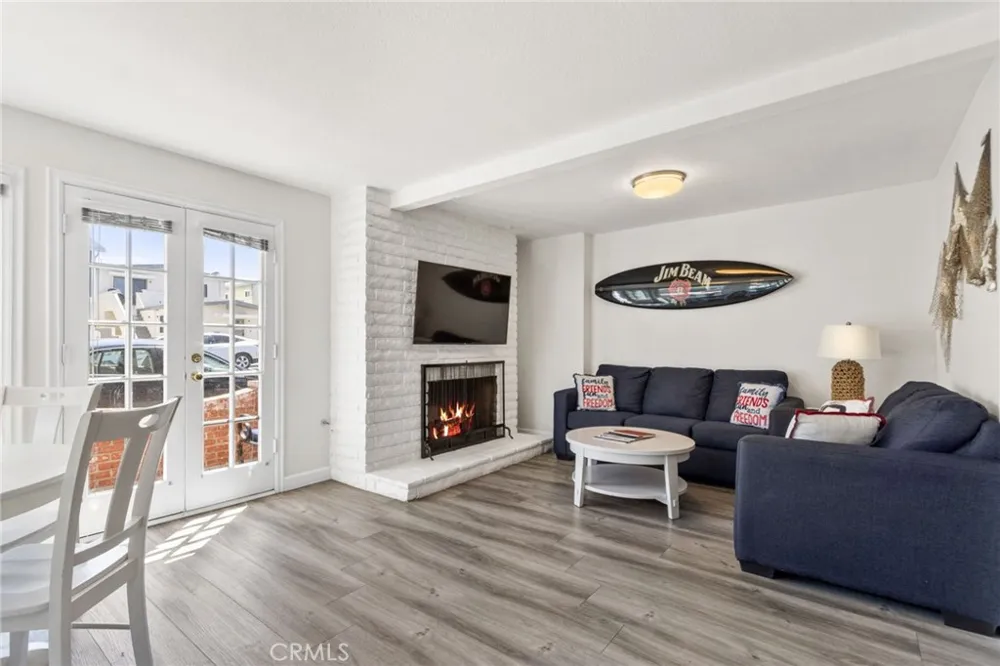 218 E Balboa #1/2 Newport Beach, CA 92661