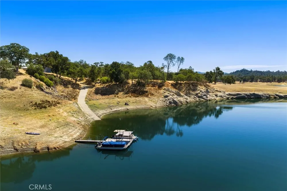 7172 Town Creek Paso Robles, CA 93446