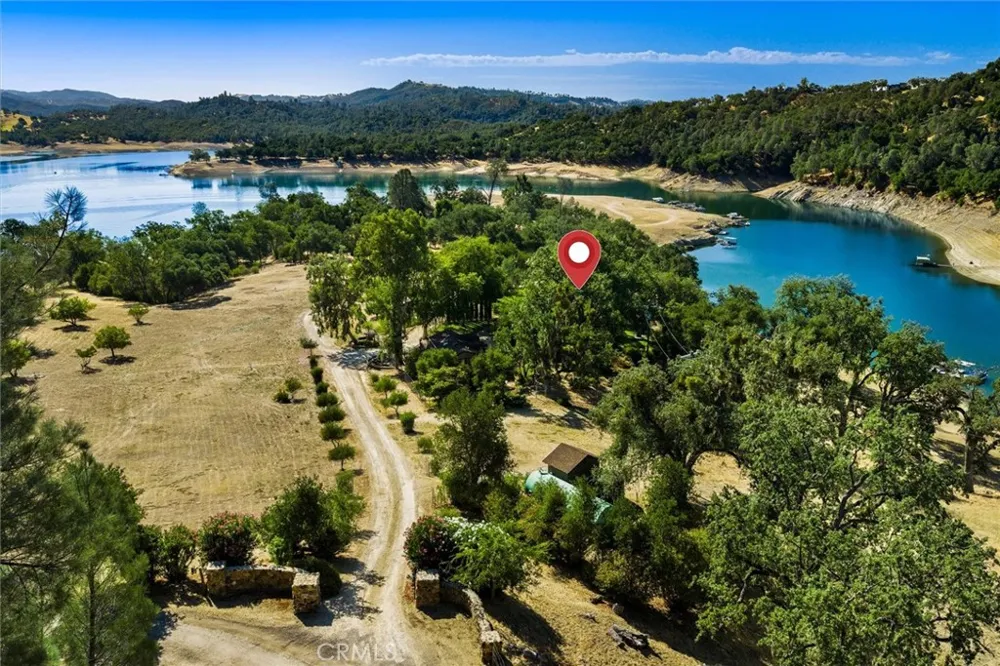 7172 Town Creek Paso Robles, CA 93446