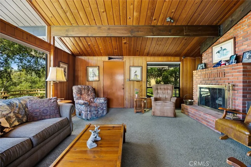 7172 Town Creek Paso Robles, CA 93446