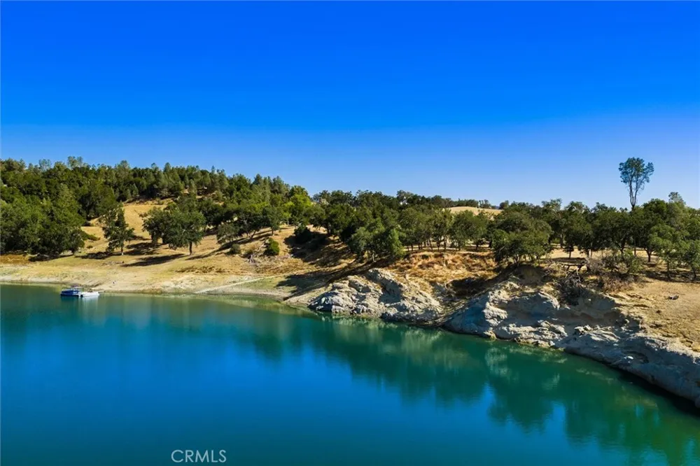7172 Town Creek Paso Robles, CA 93446