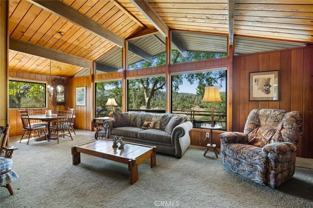 7172 Town Creek Paso Robles, CA 93446
