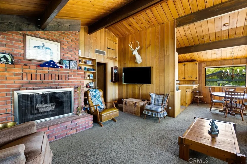 7172 Town Creek Paso Robles, CA 93446