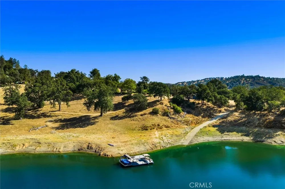 7172 Town Creek Paso Robles, CA 93446