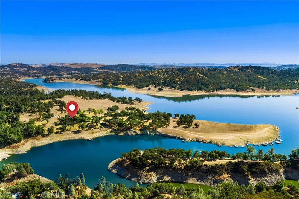 7172 Town Creek Paso Robles, CA 93446