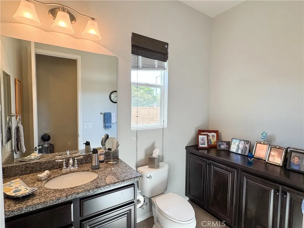 9809 Naples Bakersfield, CA 93306