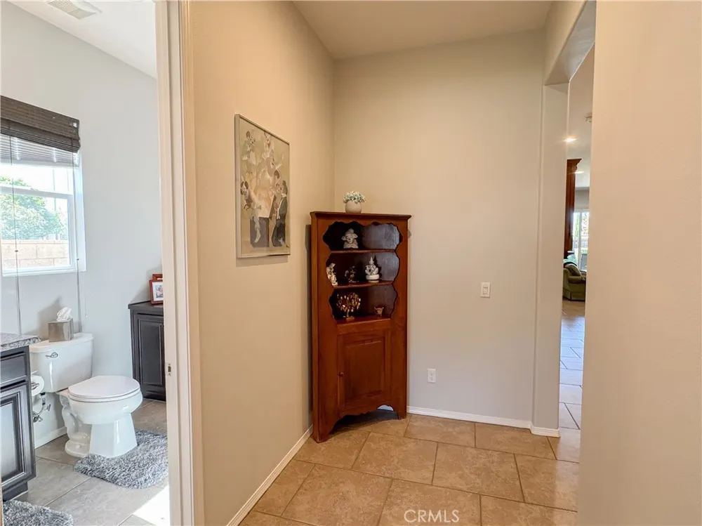 9809 Naples Bakersfield, CA 93306