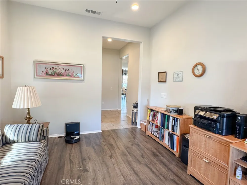 9809 Naples Bakersfield, CA 93306