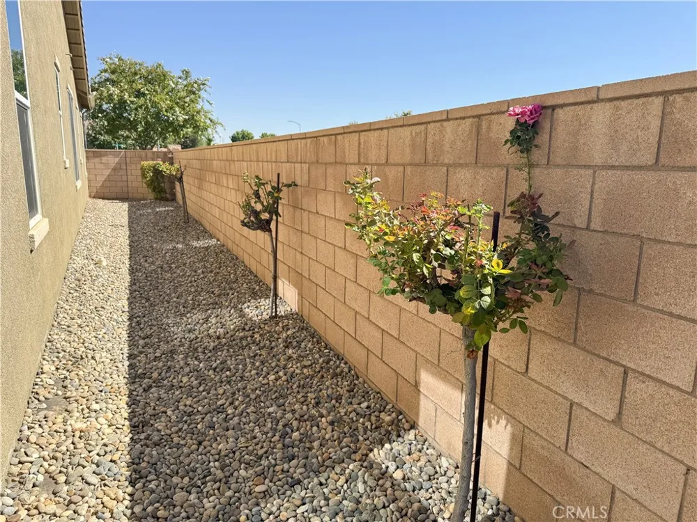 9809 Naples Bakersfield, CA 93306