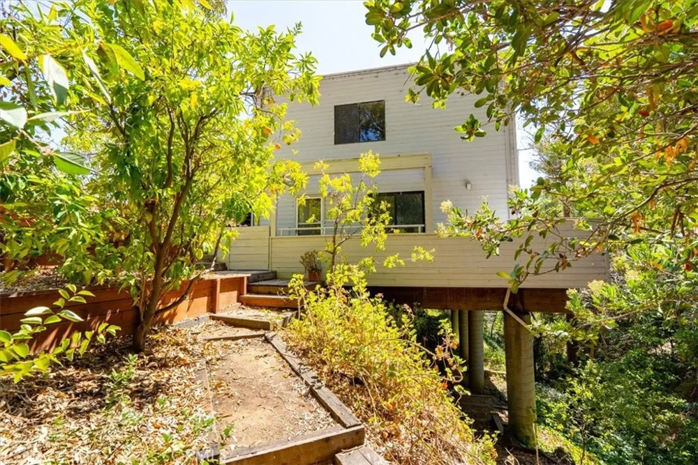 31 Hathway Avenue San Luis Obispo, CA 93405