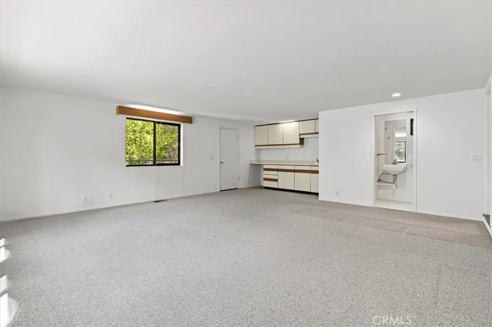 31 Hathway Avenue San Luis Obispo, CA 93405