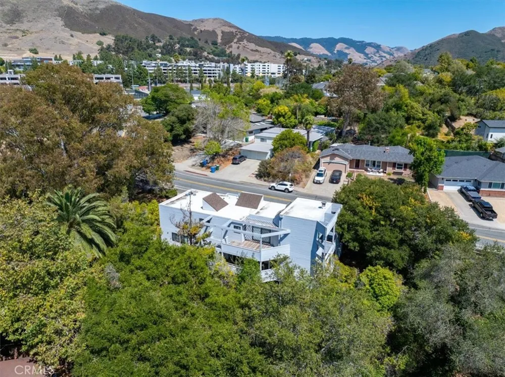 31 Hathway Avenue San Luis Obispo, CA 93405