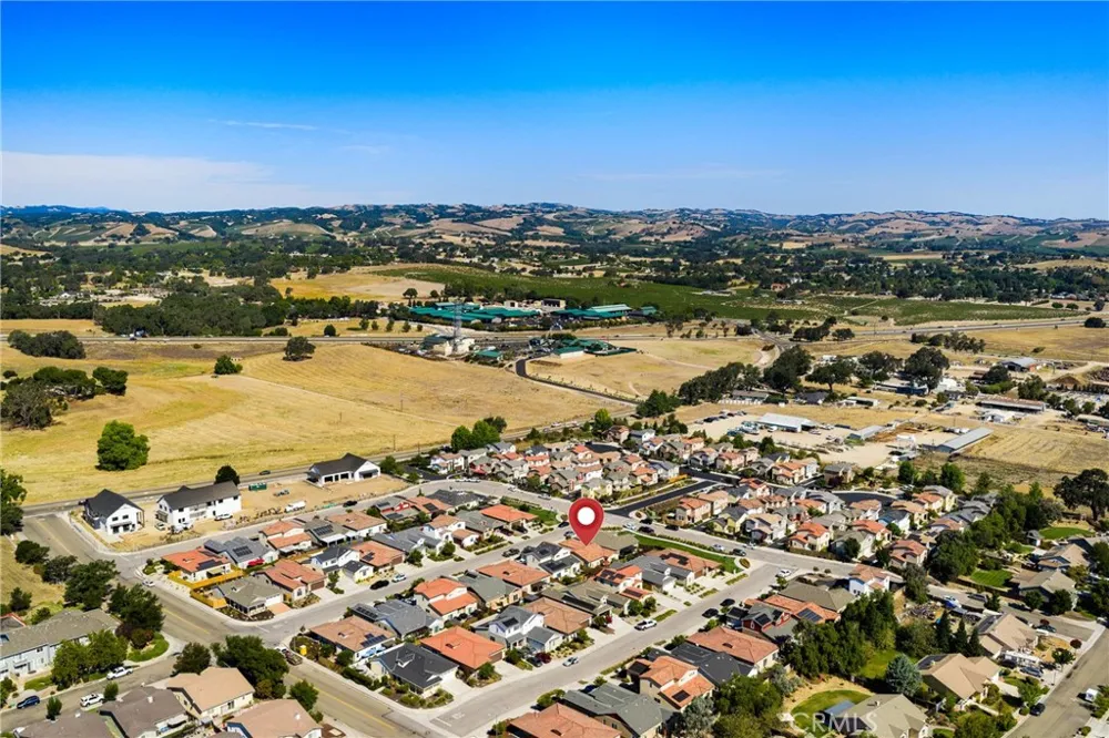 275 Waterfall Road Templeton, CA 93465