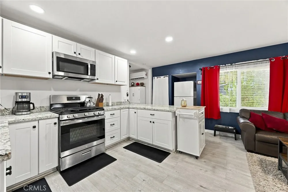 32 Pinebrook Wofford Heights, CA 93285