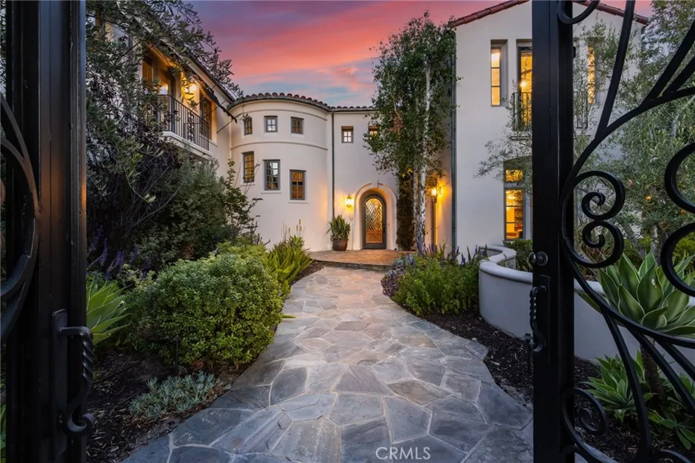 2 Havenhurst Drive Coto de Caza, CA 92679