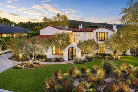 2 Havenhurst Drive