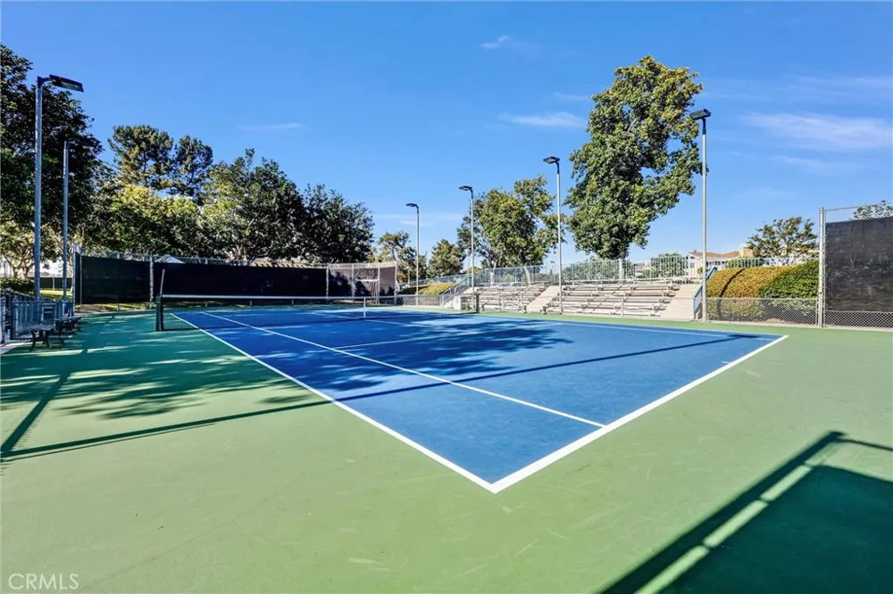 70 Fairlake Irvine, CA 92614