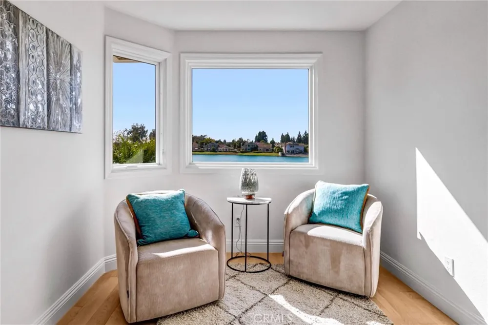 70 Fairlake Irvine, CA 92614