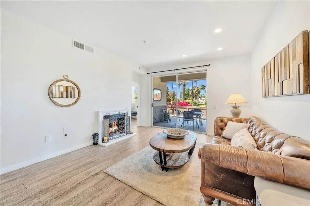 2960 Champion #904 Tustin, CA 92782