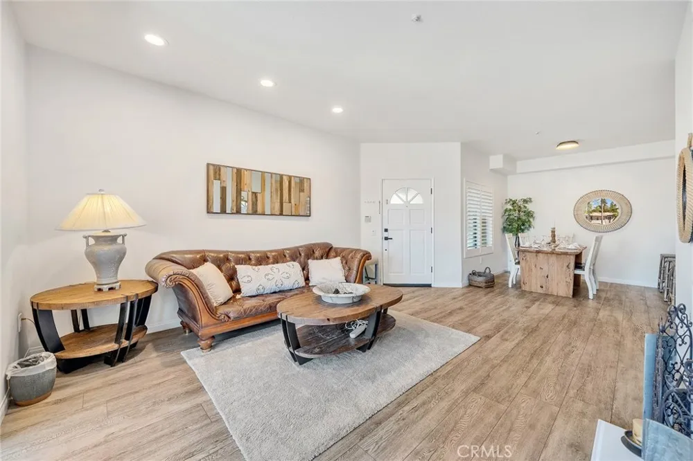 2960 Champion #904 Tustin, CA 92782