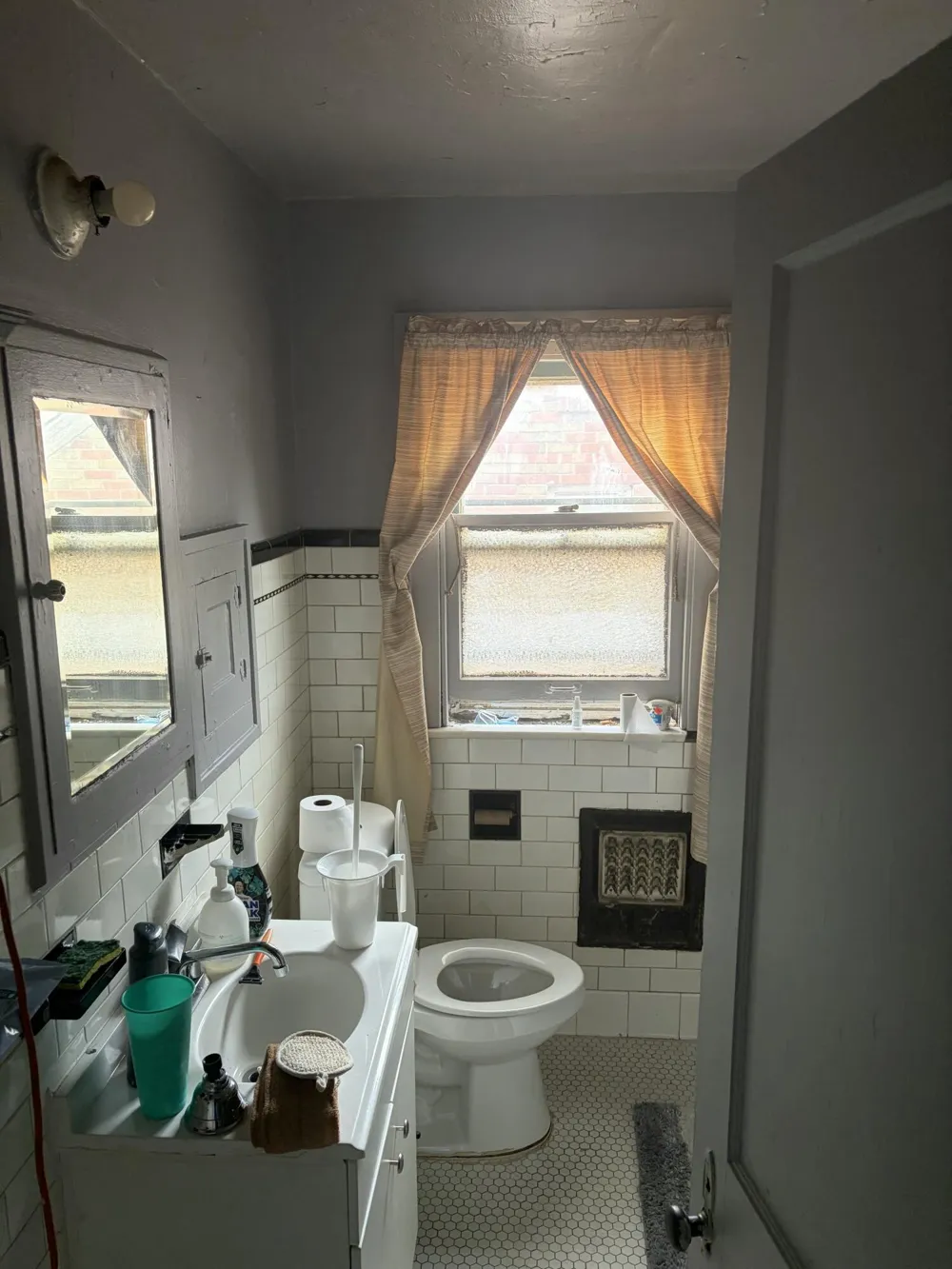 3317 Waverly Detroit, MI 48238