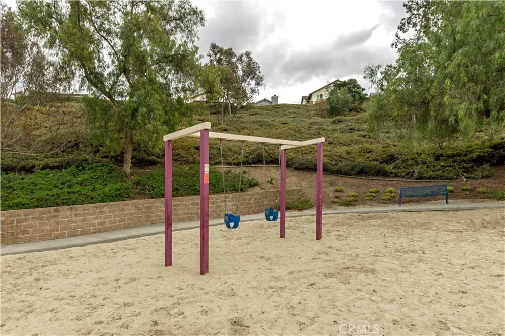 21605 Fernbrook Mission Viejo, CA 92692