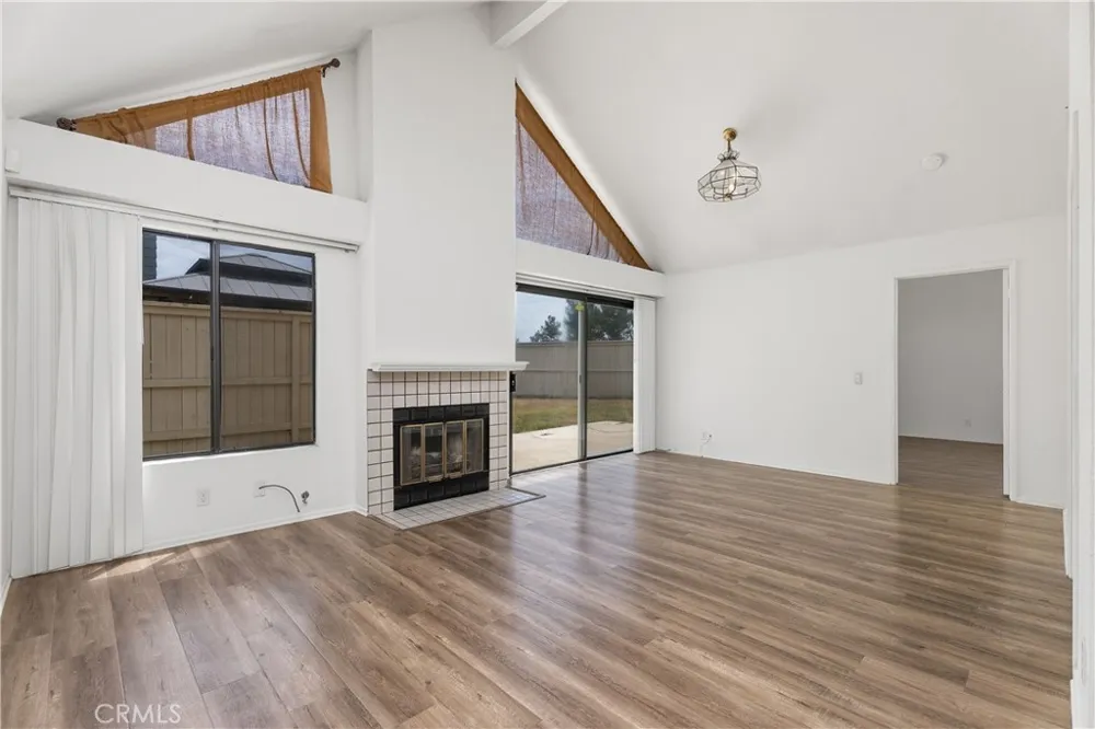 21605 Fernbrook Mission Viejo, CA 92692