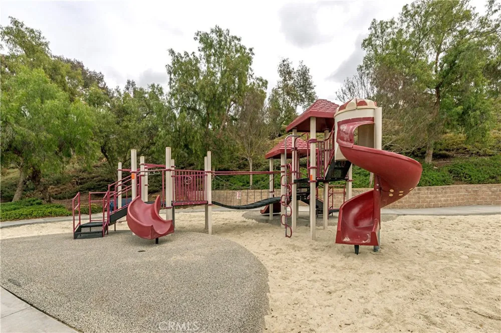 21605 Fernbrook Mission Viejo, CA 92692