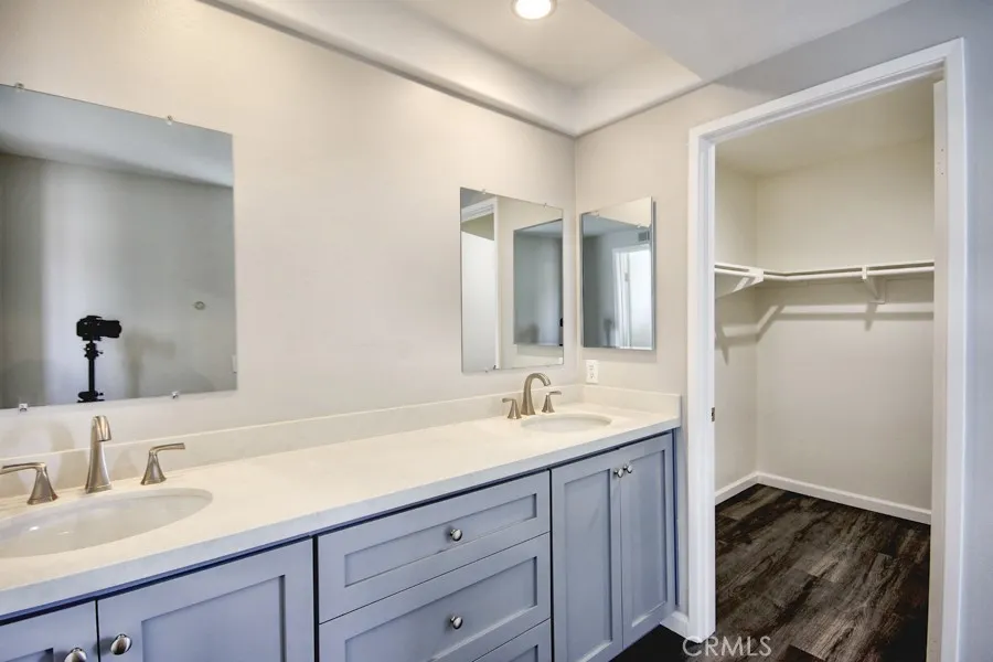 9168 Nadine River Circle Fountain Valley, CA 92708