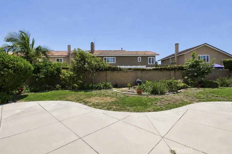 9168 Nadine River Circle Fountain Valley, CA 92708