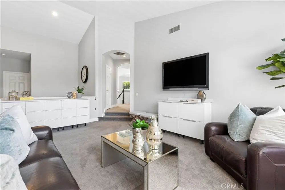 28382 Calle Pinon San Juan Capistrano, CA 92675
