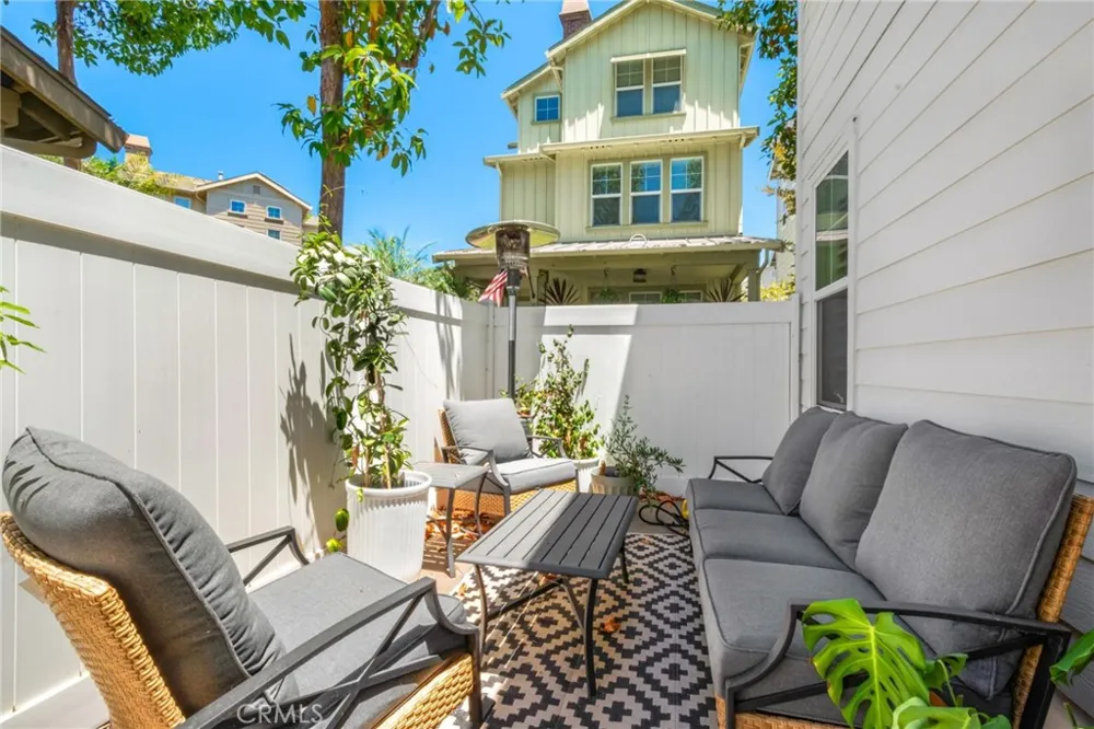 24 Thorp Spring Ladera Ranch, CA 92694