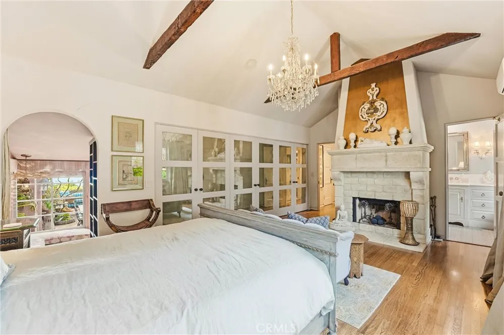 260 High Laguna Beach, CA 92651