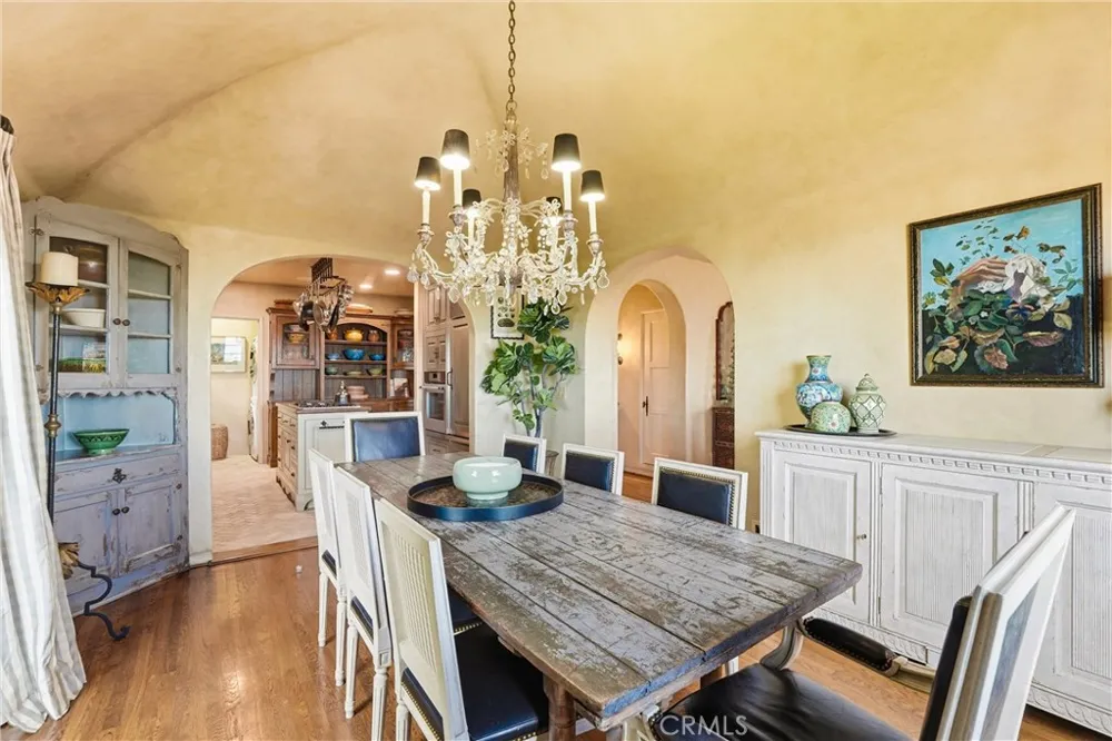 260 High Laguna Beach, CA 92651