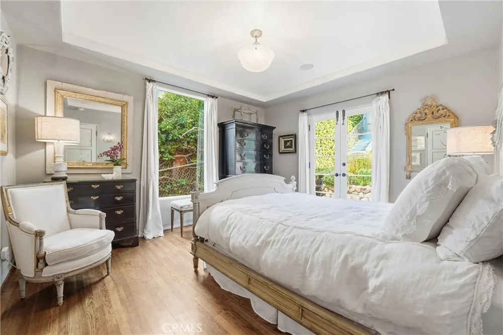 260 High Laguna Beach, CA 92651