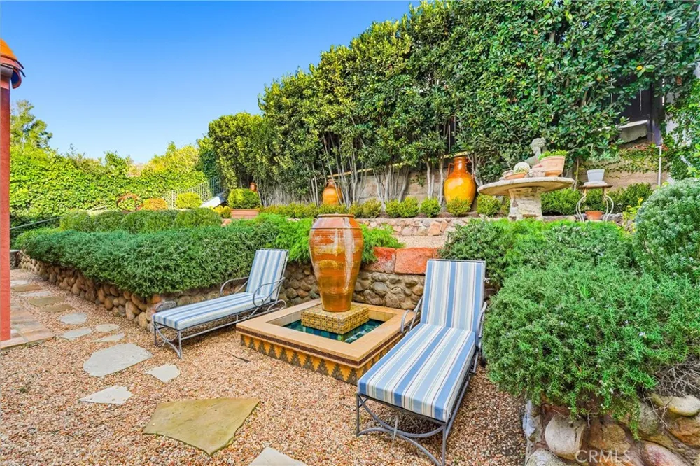 260 High Laguna Beach, CA 92651