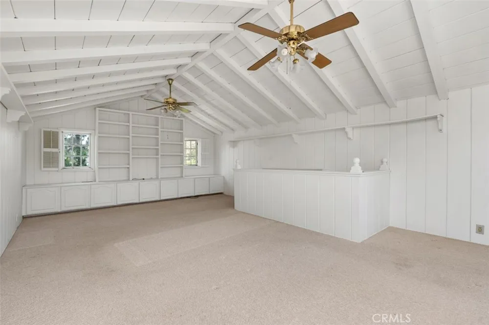 919 W Sharon Santa Ana, CA 92706