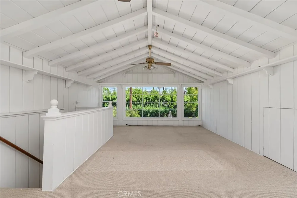 919 W Sharon Santa Ana, CA 92706