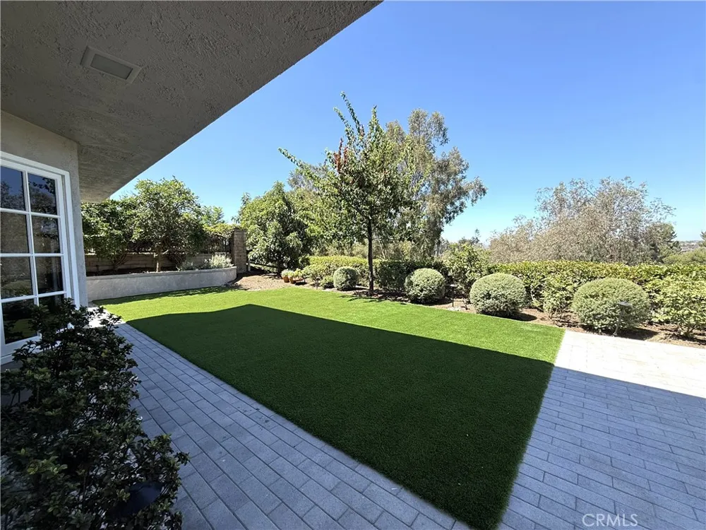 26977 Moro Azul Mission Viejo, CA 92691