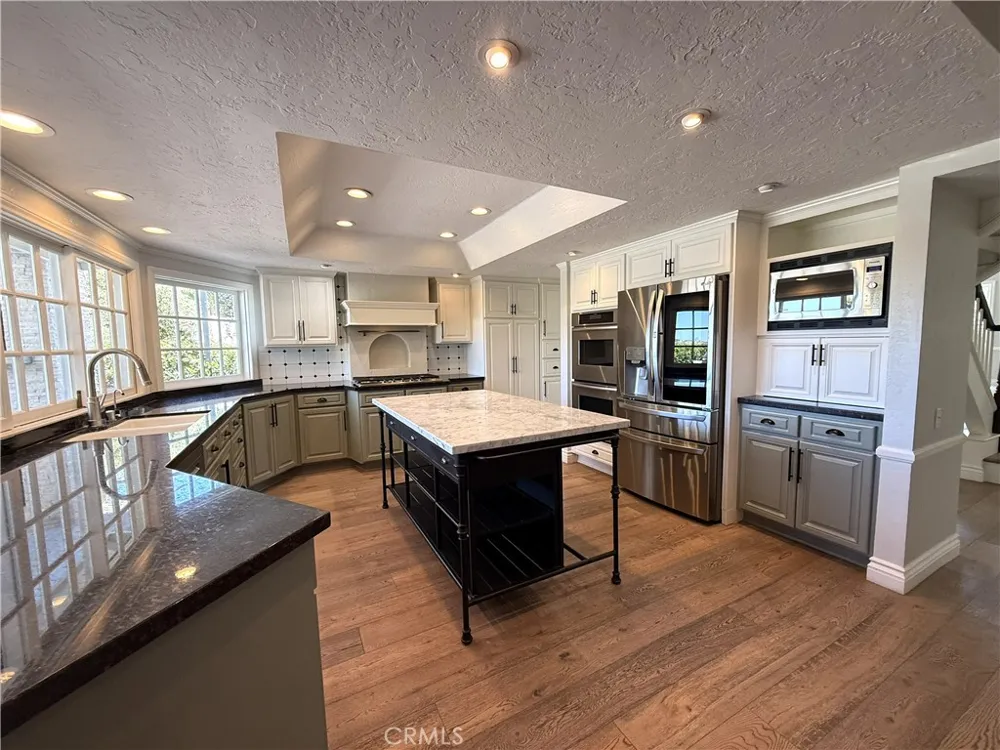 26977 Moro Azul Mission Viejo, CA 92691