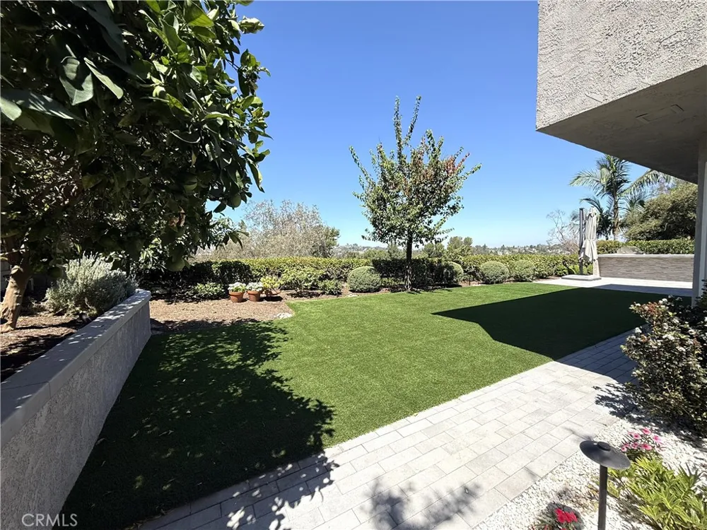 26977 Moro Azul Mission Viejo, CA 92691