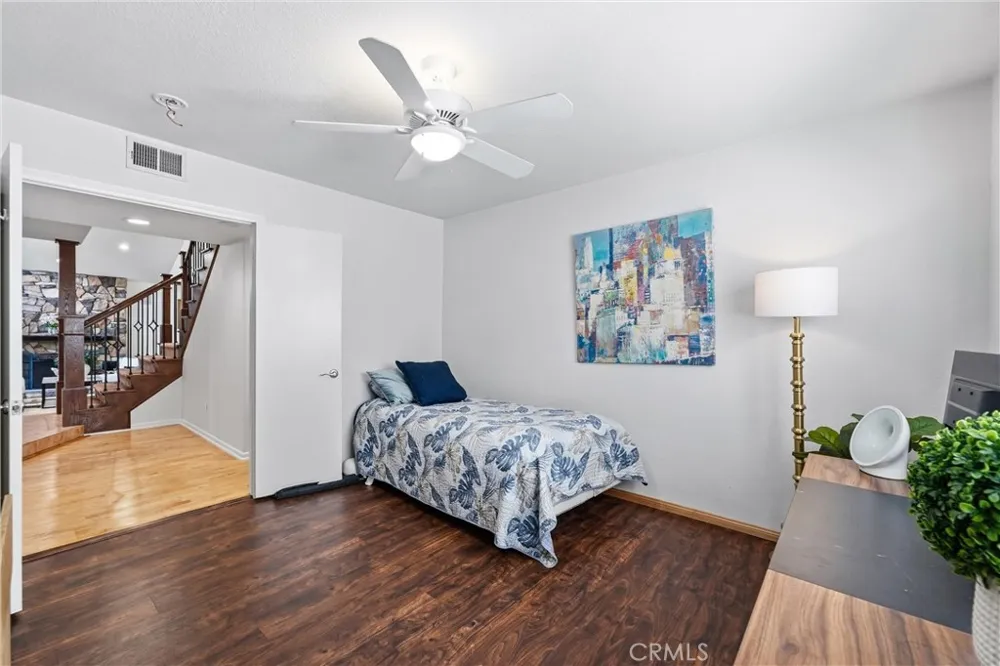 5872 Meadowbrook Drive Huntington Beach, CA 92649