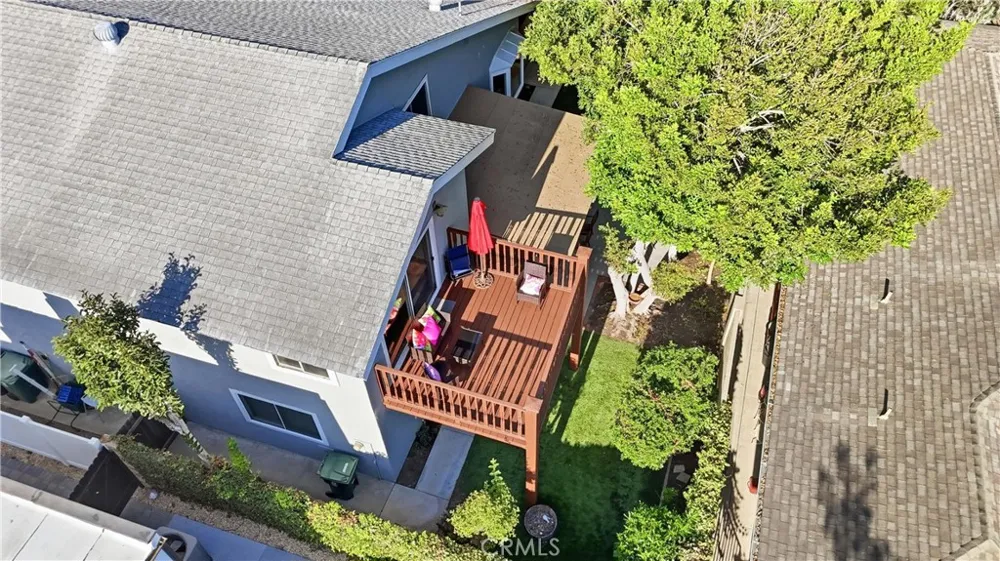 5872 Meadowbrook Drive Huntington Beach, CA 92649
